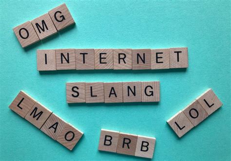 まるで暗号！ネットでよく見る英語略語＆スラング100選 .